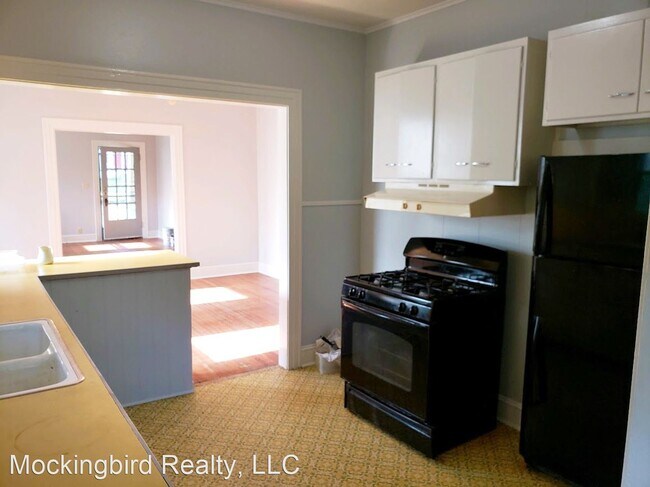 Foto del edificio - 3 br, 1 bath House - 109 Dalzell