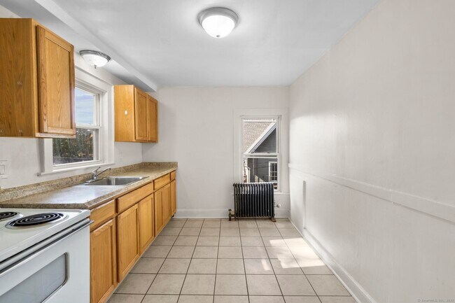 Foto del edificio - 113 E Main St