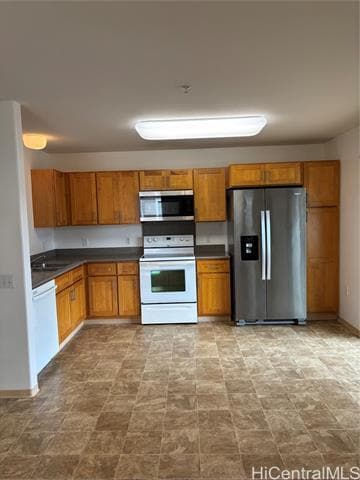 Building Photo - 91-1023-1023 Kamaaha Ave