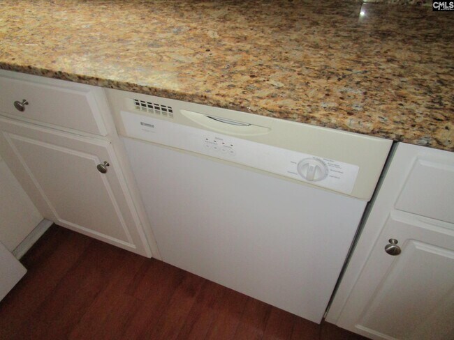 Building Photo - 103 Tuscany Ct