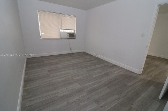 Foto del edificio - 915 NE 16th Terrace