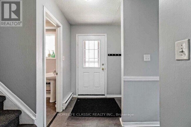 Photo du bâtiment - 1577 Norwill Crescent