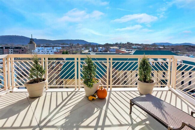 Foto del edificio - 210 10th St NE