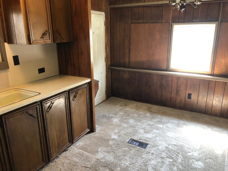 Foto del edificio - 1145 Hendersonville Rd