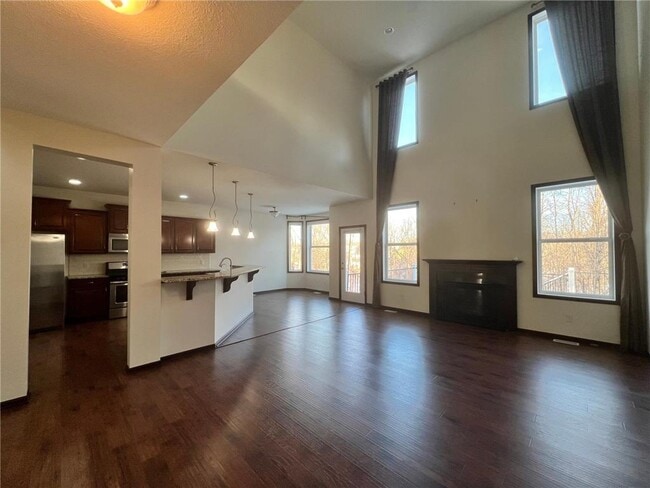 Foto del edificio - 5000 Merrimac Lane North