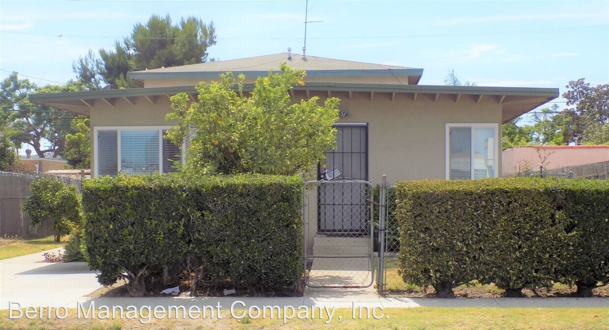 Foto principal - 6551-6559 Cherry Ave