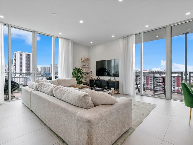 Foto del edificio - 350 NE 24th St