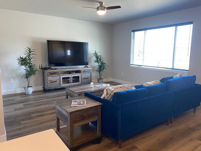 Foto del edificio - Gorgeous New 3 bedroom Furnished Whitefish Townhouse