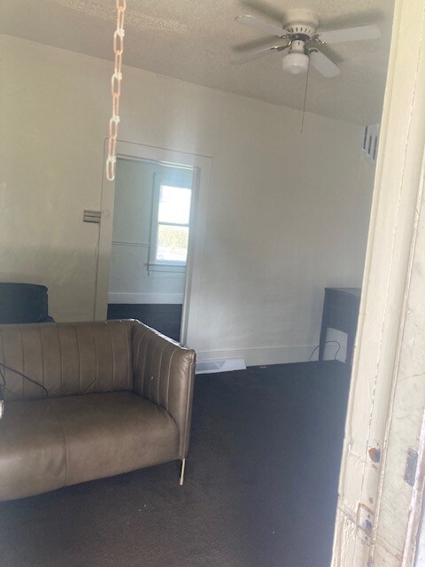 Foto del edificio - 213 Cunningham St