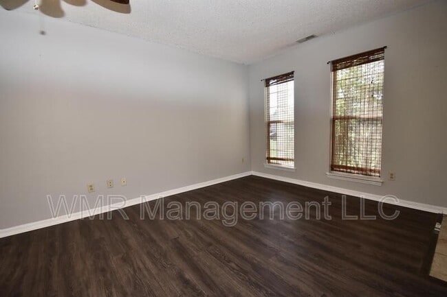 Foto del edificio - 4204 Summerwind Ct SW