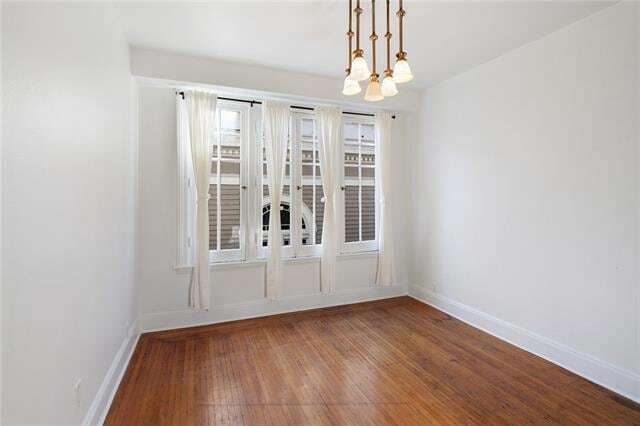 Building Photo - 2801 St Charles Ave