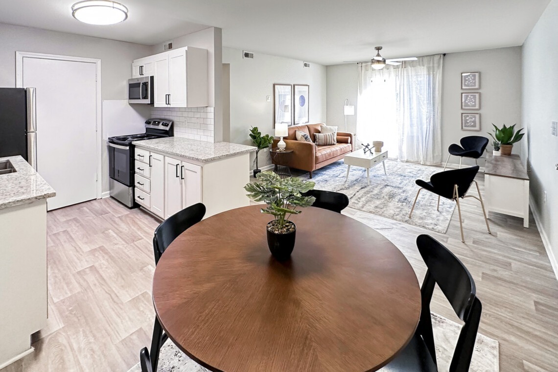 Foto principal - Georgetown Luxury Townhomes