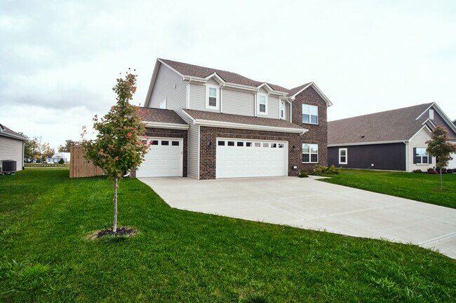 Building Photo - 681 N Crystal Dr