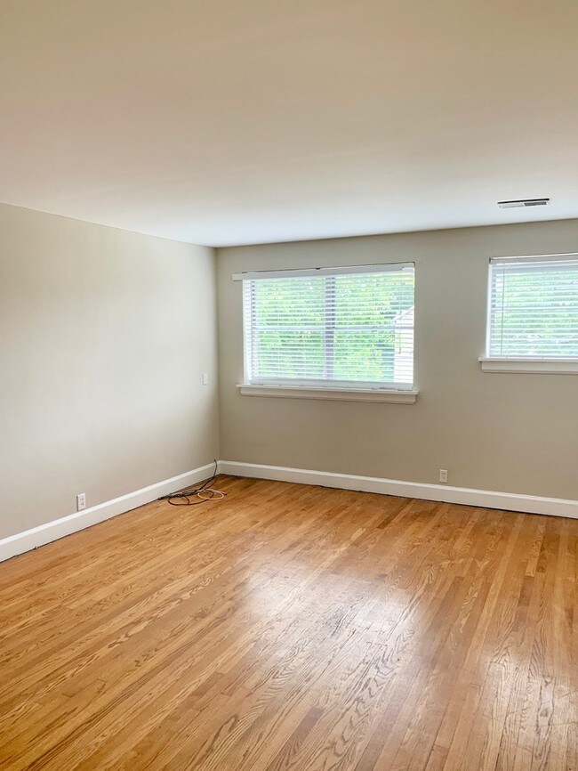 Foto del edificio - 512 Chesterfield Ave