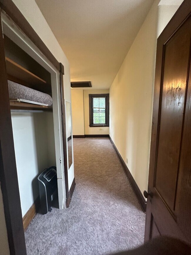 Foto del edificio - 2407 Ohio Ave