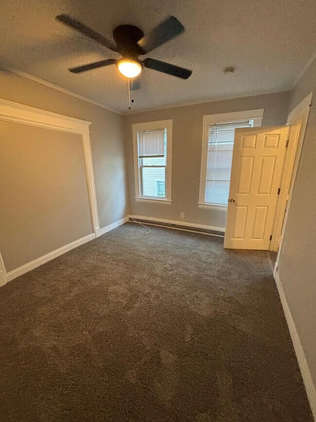 Foto del edificio - 129 Congress Ave