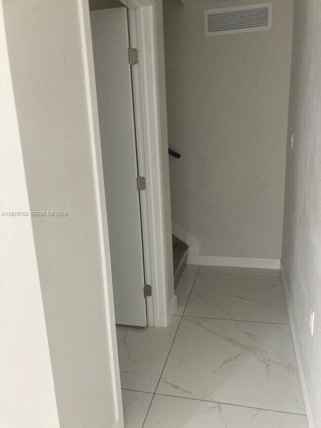 Foto del edificio - 25767 SW 144th Ave