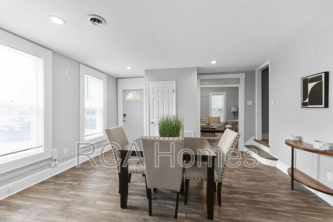 Foto del edificio - 1448 Woodlawn Ave