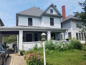 Building Photo - 2206 N 11th St