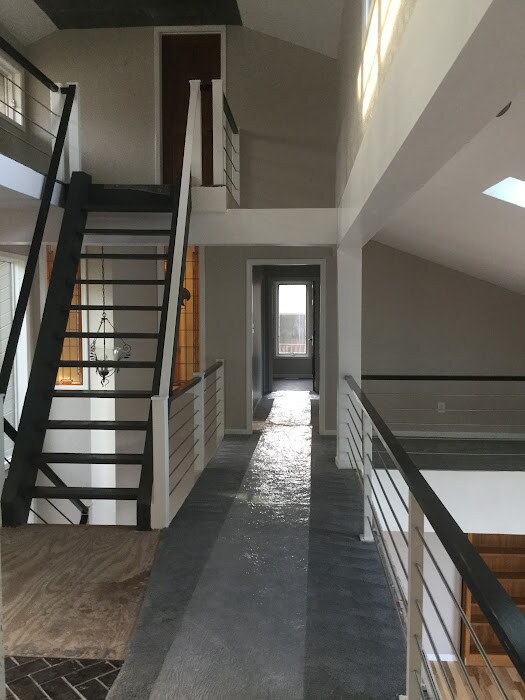 Foto principal - 222 NW Locust St