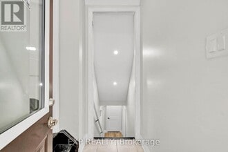 Building Photo - 448 Dougall Ave