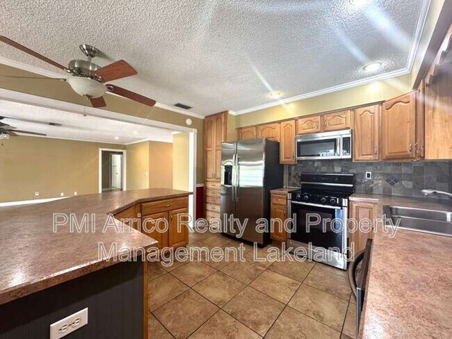 Foto del edificio - 1653 Lagoon Pl