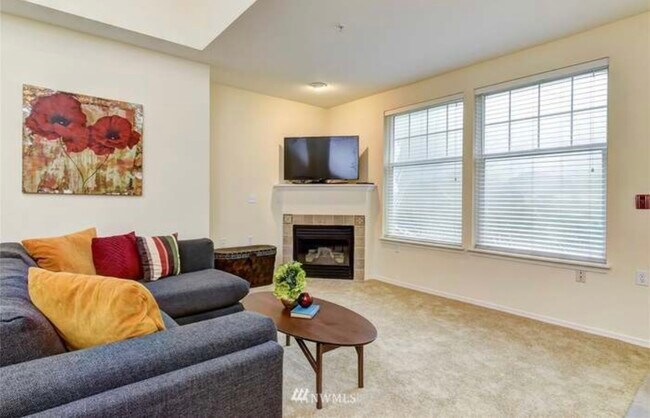 Foto del edificio - 16125 Juanita Woodinville Way NE