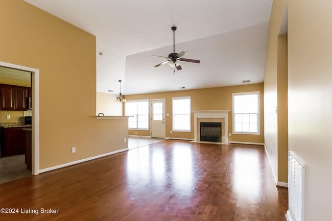 Building Photo - 1911 Belay Way