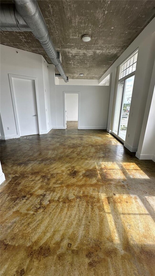 Foto del edificio - 1791 NE Miami Gardens Dr