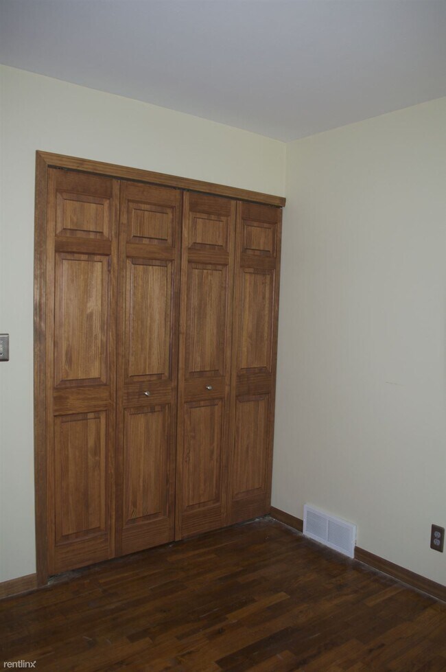 Building Photo - 3 br, 1 bath House - 603 Manor Dr