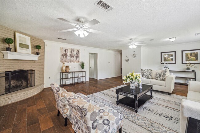 Foto del edificio - 5939 Rutherglenn Dr