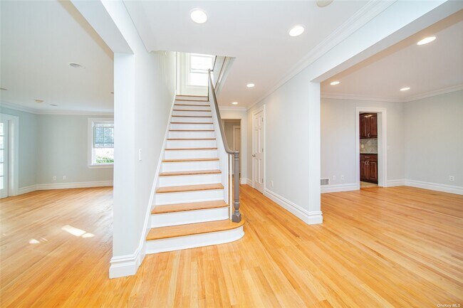 Building Photo - 34-30 150th St