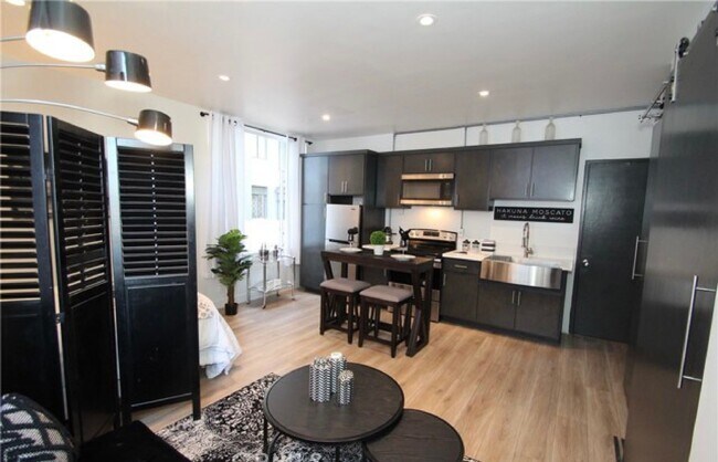 Foto del edificio - 140 S Linden Ave