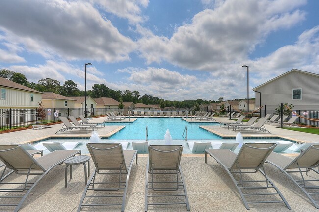 Building Photo - NEW CONSTRUCTION AVAILABLE FOR AUGUST 2024...