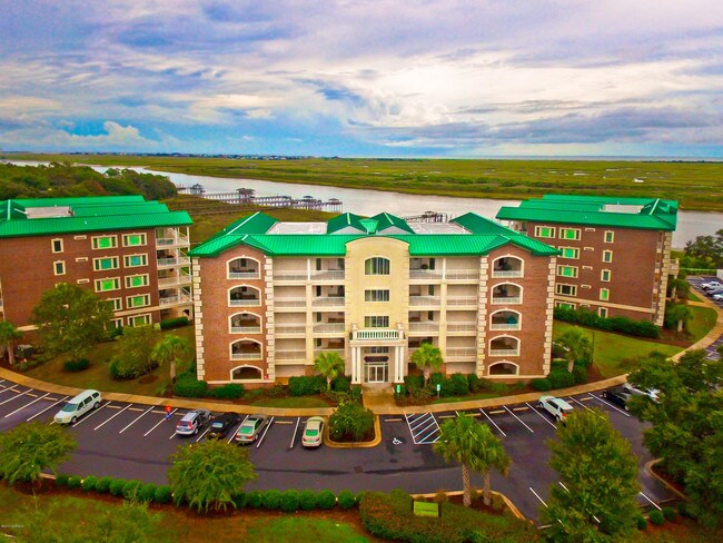 Foto del edificio - 915 Shoreline Dr W