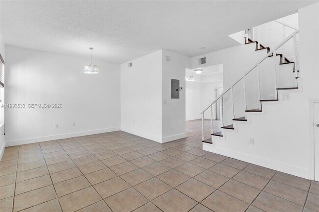 Foto del edificio - 5240 NW 109th Ave