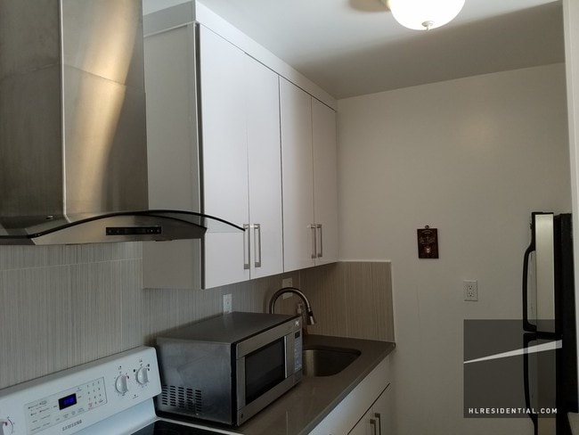 Foto del edificio - 2540 Shore Blvd