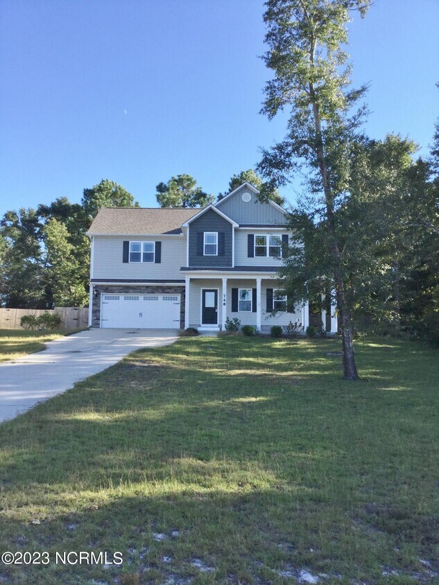 748 Chadwick Shores Dr, Sneads Ferry, NC 28460 House Rental in Sneads