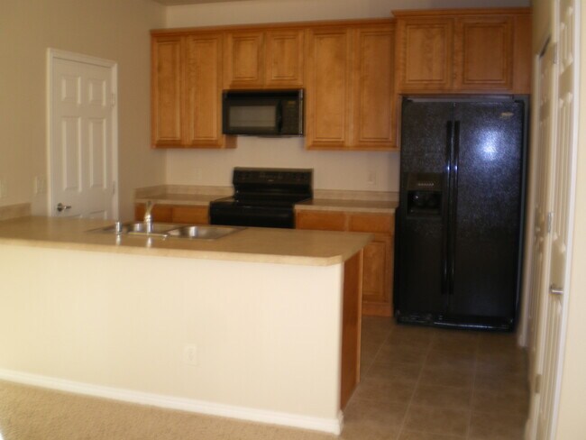 Foto del edificio - Ground-Level Condo in The Springs – 2-Car ...