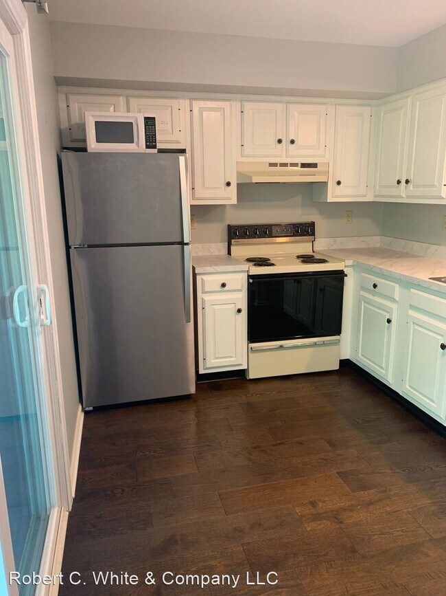 Building Photo - 2 br, 2 bath House - 30 Manorwood Drive