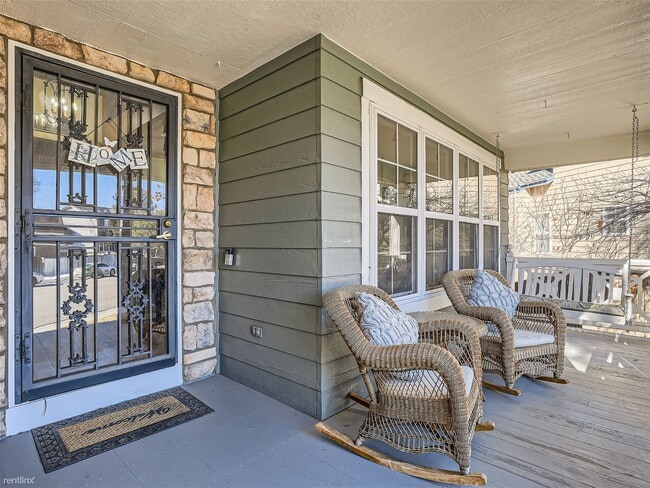 Building Photo - 4 br, 3.5 bath House - 16379 Stone Ledge D...
