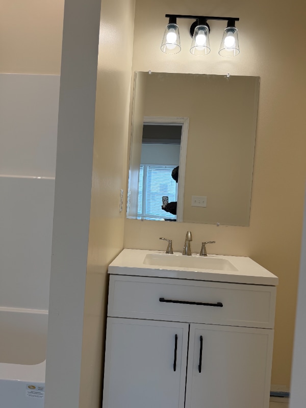 Foto del edificio - 204 Hutchinson Ln