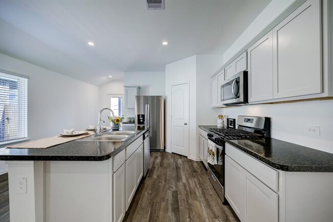 Building Photo - 5314 Castlebury Meadows Dr