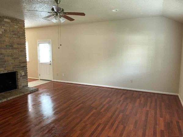Building Photo - 21407 Highland Knolls Dr