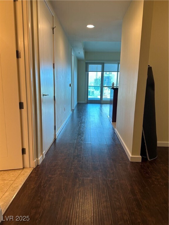 Building Photo - 4525 Dean Martin Dr