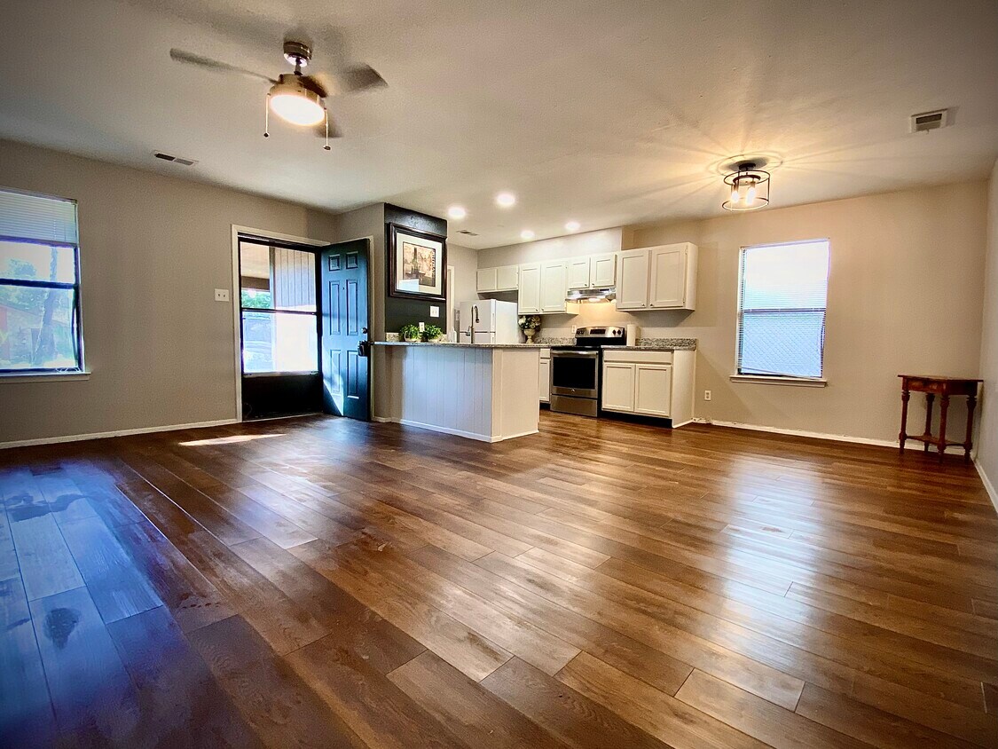 2813 Frazier Ave, Fort Worth, TX 76110 House Rental in Fort Worth, TX