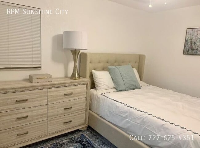 Foto del edificio - 2874 38th Ave N