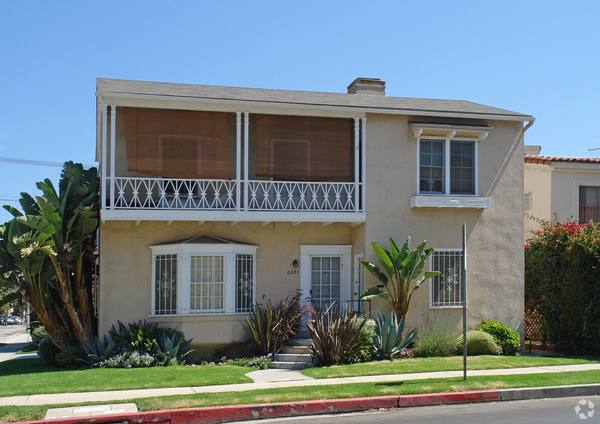 Foto del edificio - 618 S La Jolla Ave