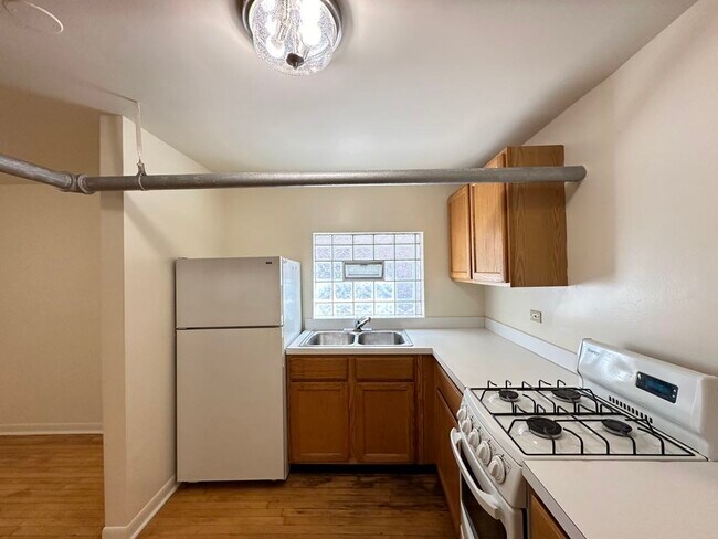 Foto del edificio - 2629 W Ainslie St