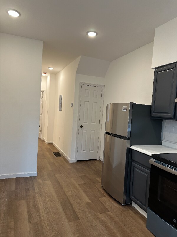 Foto del edificio - 6361 Theodore St